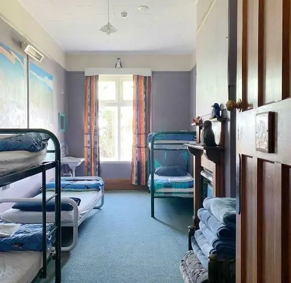 Vuode Makuusalissa, Noah's Ark Backpackers