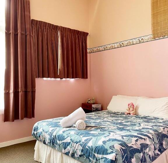 חדר סטנדרט חדר אמבטיה משותף, Noah's Ark Backpackers