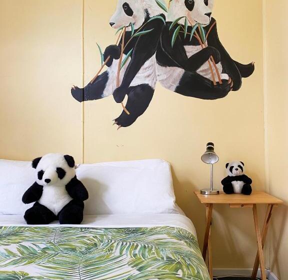 חדר סטנדרט נוף לגינה, Noah's Ark Backpackers