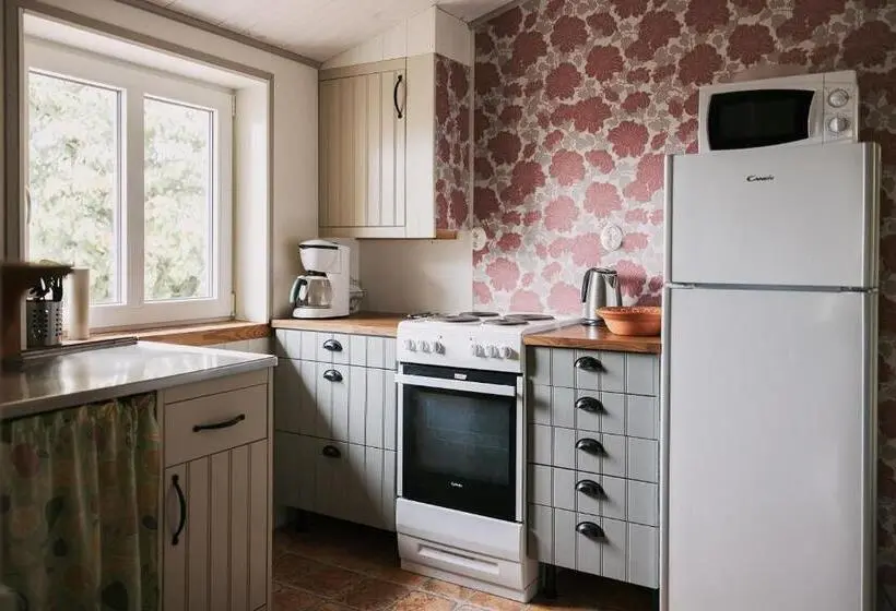 Huoneisto 2 Makuuhuonetta, Stf Lugnåsberget Ekohotell