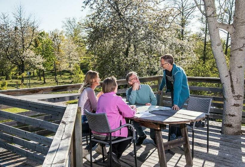 חדר משפחתי, Stf Lugnåsberget Ekohotell