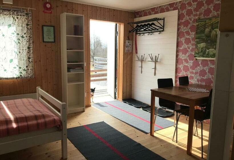 חדר משפחתי, Stf Lugnåsberget Ekohotell