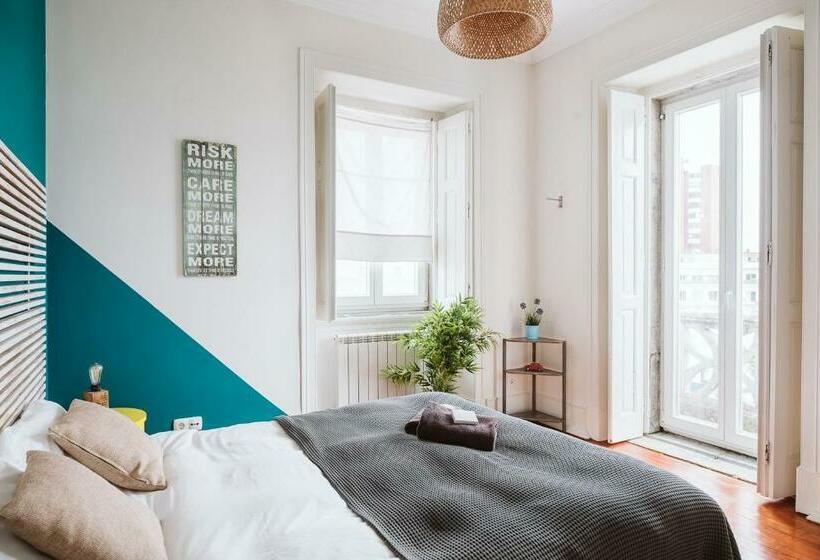 חדר דלוקס עם מרפסת נוף לים, The Salty Pelican Beach Retreat