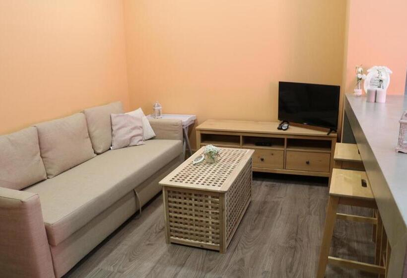 דירת שלושה חדרים, Quinta Da Fontinha