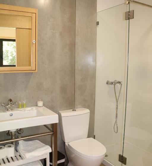 דירת שלושה חדרים, Quinta Da Fontinha