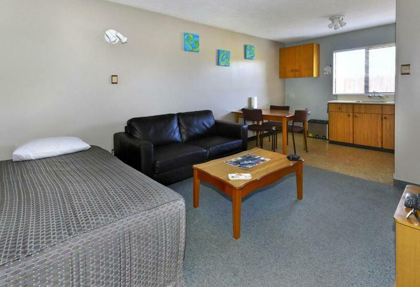 شقة غرفة واحدة, Classique Lodge Motel