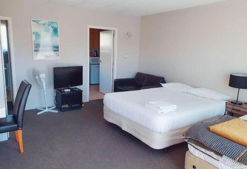 标准间, Classique Lodge Motel