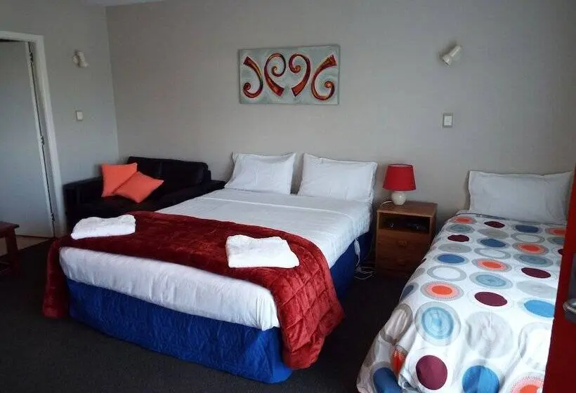 スタンダードスタジオ, Classique Lodge Motel