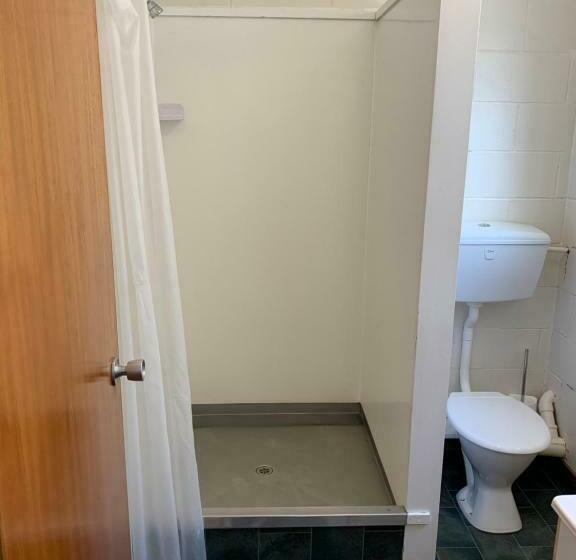 Familjelägenhet, Cumberland Motel