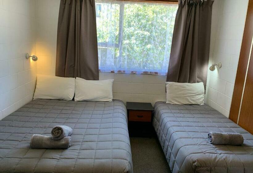 Familjelägenhet, Cumberland Motel