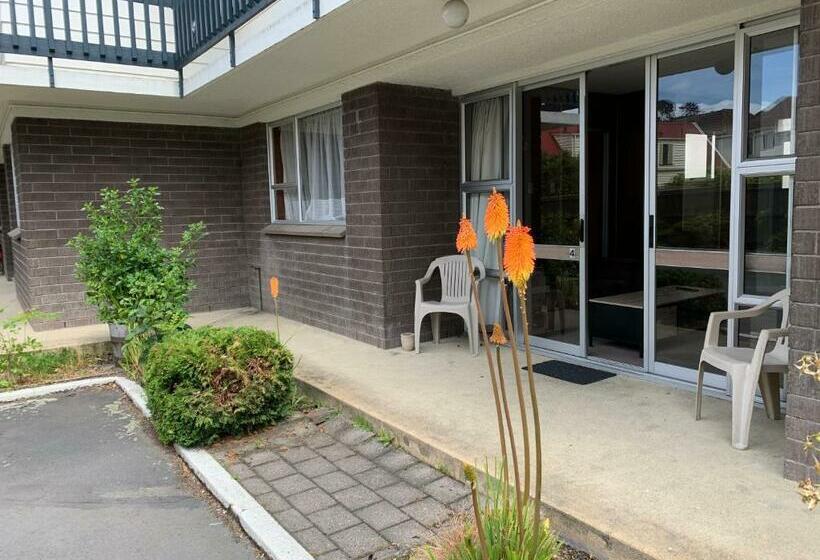 2 Sovrums Lägenhet, Cumberland Motel