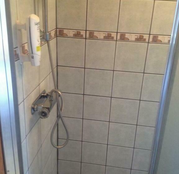 Номер Стандарт, Chaplin