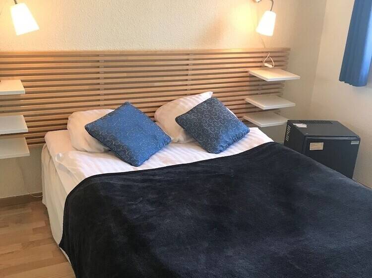 Номер Стандарт, Chaplin