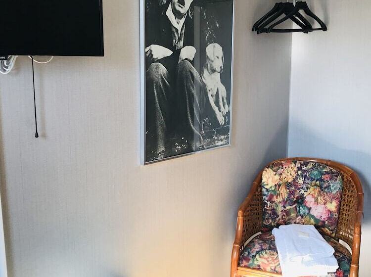 Номер Стандарт Индивидуальный, Chaplin