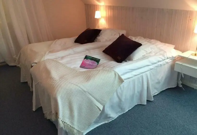 3 Bett Deluxe Zimmer, L Turistgården I Simrishamn