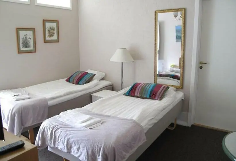4 Bett Standardzimmer, L Turistgården I Simrishamn