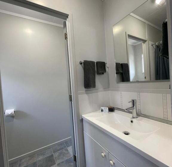 إستوديو قياسى, Kensington Motel