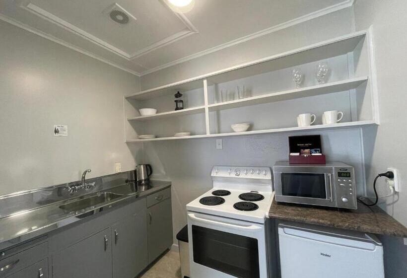 Апартаменты 1 Спальня, Kensington Motel