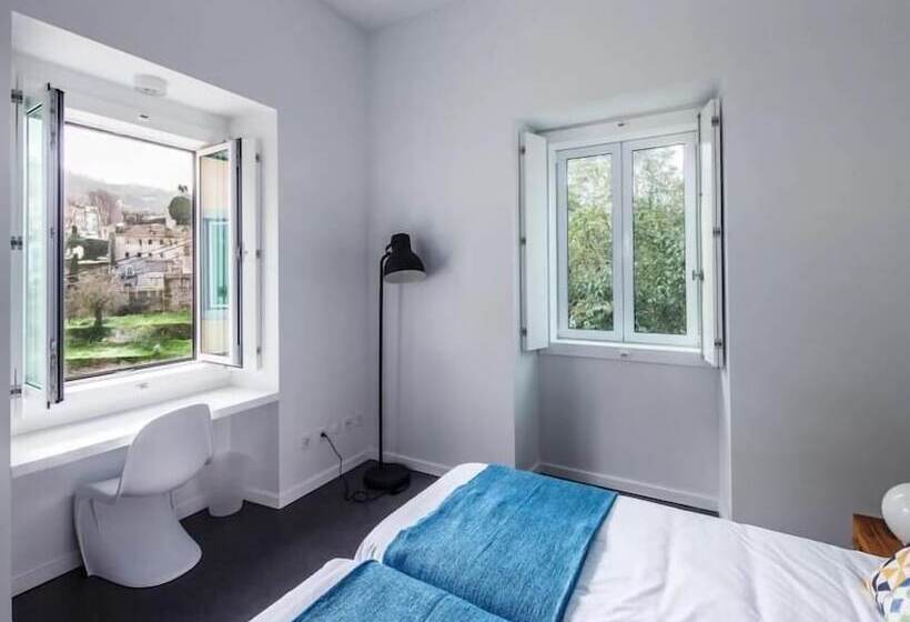 اتاق خانوادگی, Moon Hill By Joivy