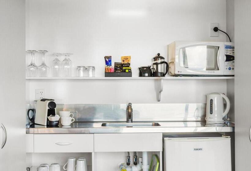 Superior suite with view, The Tauranga On The Waterfront