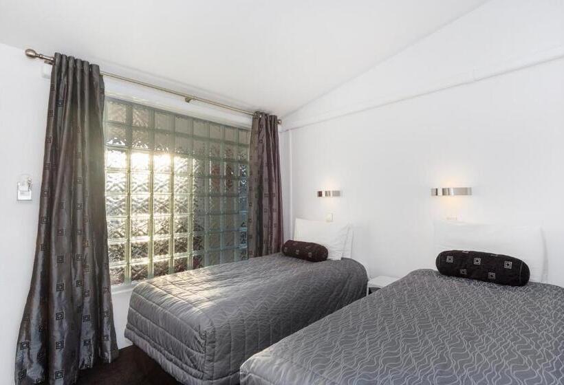 Superior suite with view, The Tauranga On The Waterfront