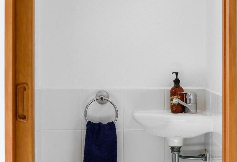 クイーンベッドのスタンダードスタジオ, The Tauranga On The Waterfront