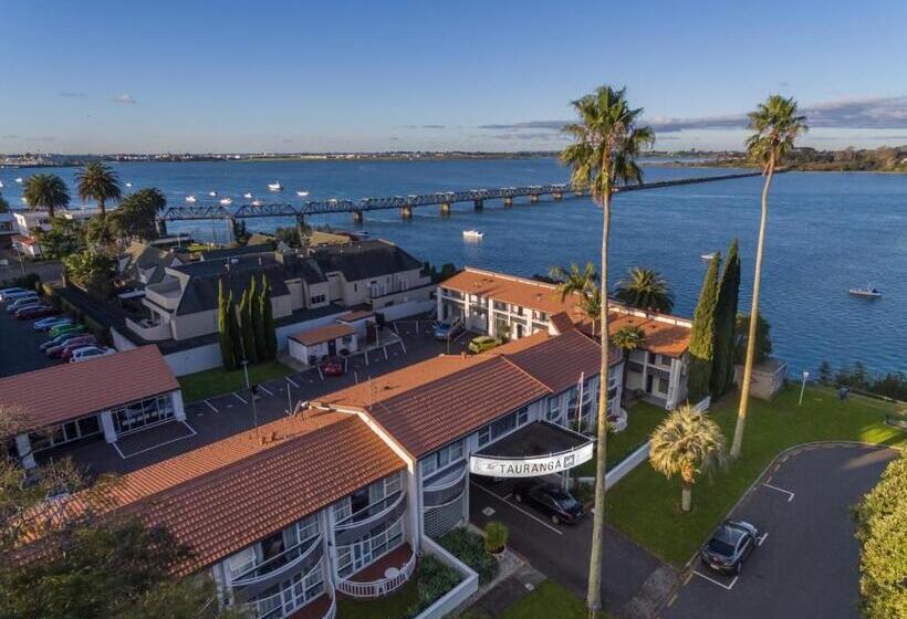 Family studio with view, The Tauranga On The Waterfront
