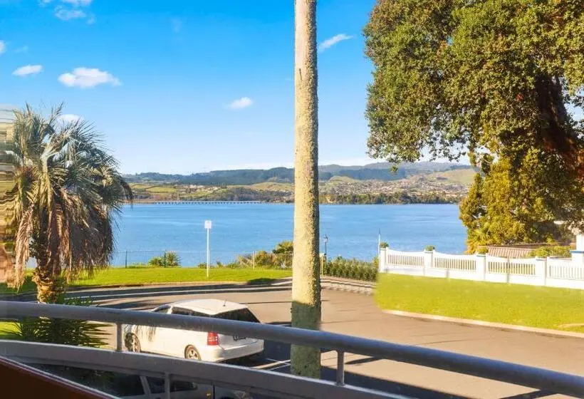 Family studio with view, The Tauranga On The Waterfront