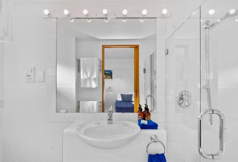 Family studio with view, The Tauranga On The Waterfront