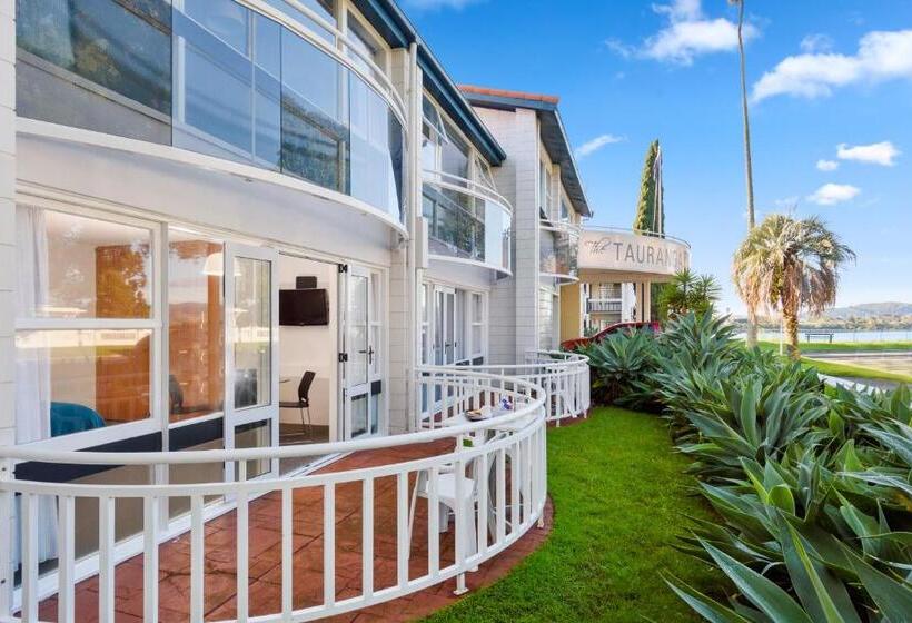 ファミリーステューディオ, The Tauranga On The Waterfront