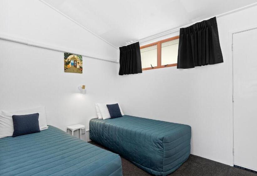 Family studio with view, The Tauranga On The Waterfront