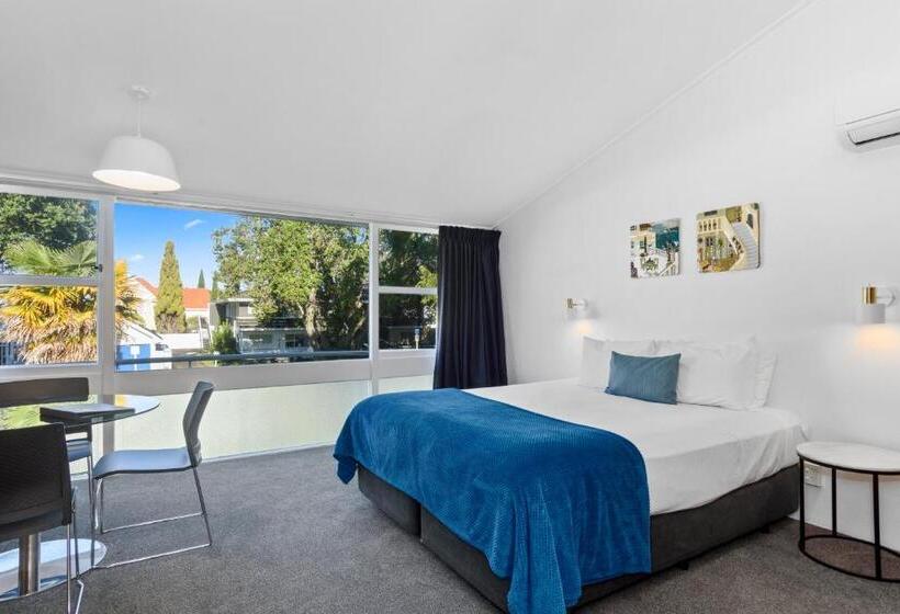 Family studio with view, The Tauranga On The Waterfront