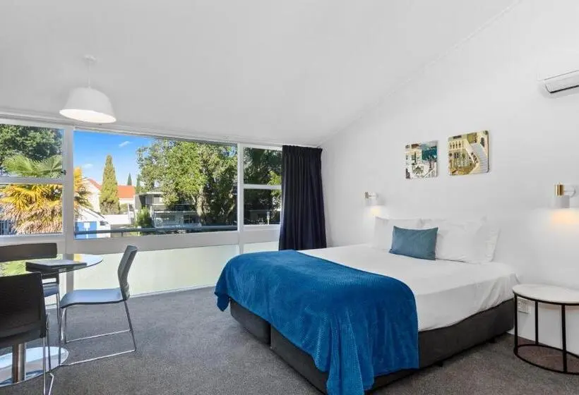 Family studio with view, The Tauranga On The Waterfront