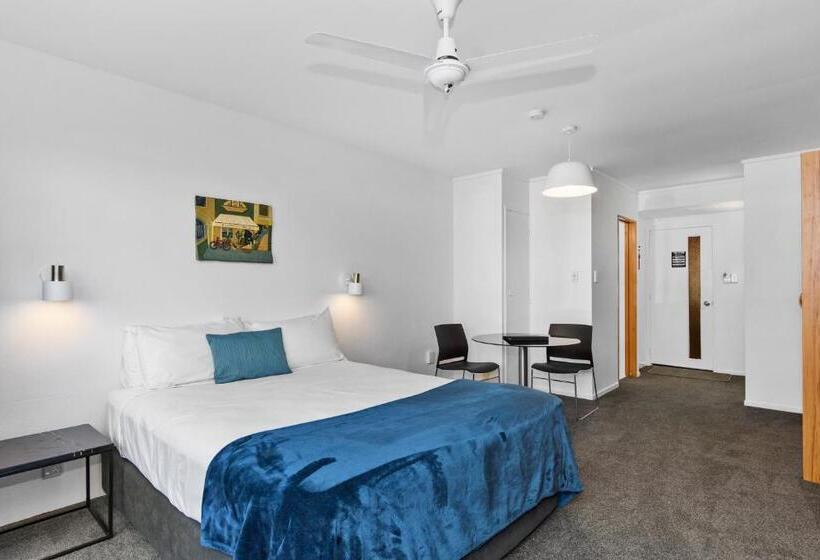 クイーンベッドのスタンダードスタジオ, The Tauranga On The Waterfront