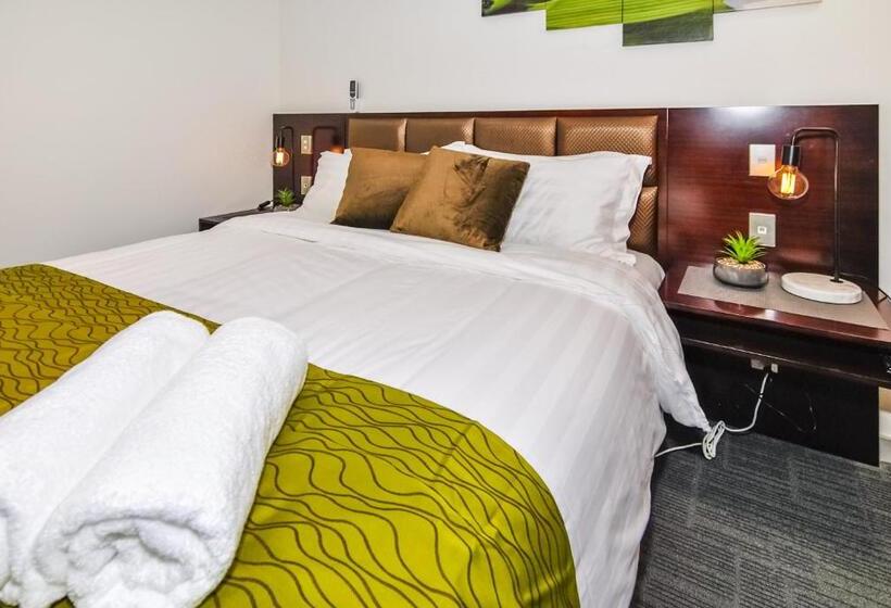 Premium-studio, Newlands Court Motel