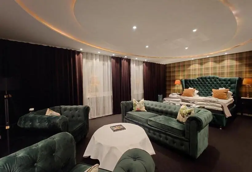 ジュニアスイート, Palace Hotell