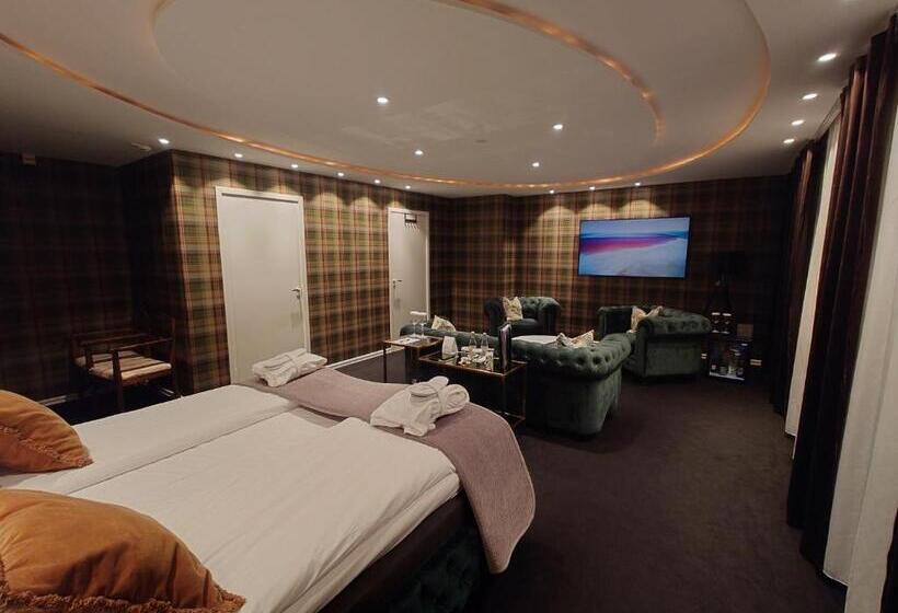 סוויטת ג'וניור, Palace Hotell