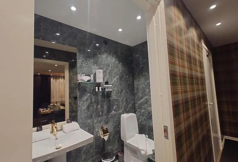 ジュニアスイート, Palace Hotell