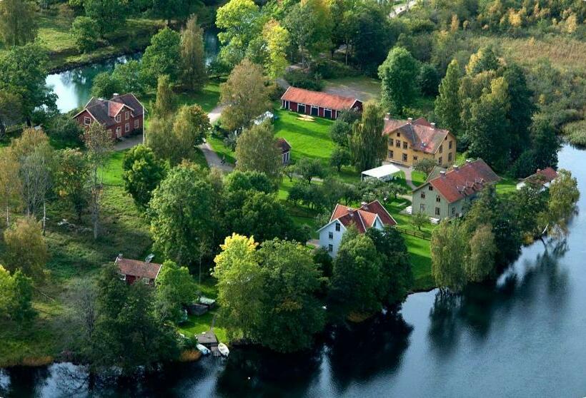 חדר סטנדרט לארבעה, Stf Glasbruket Hostel & Apartments