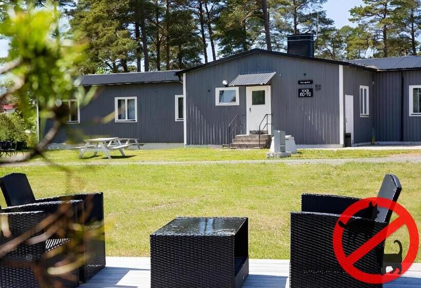 Семейный Номер, Stf Hostel Lärbro/grannen