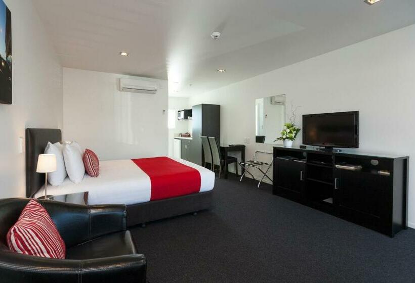 استودیوی استاندارد, The Dawson Motel