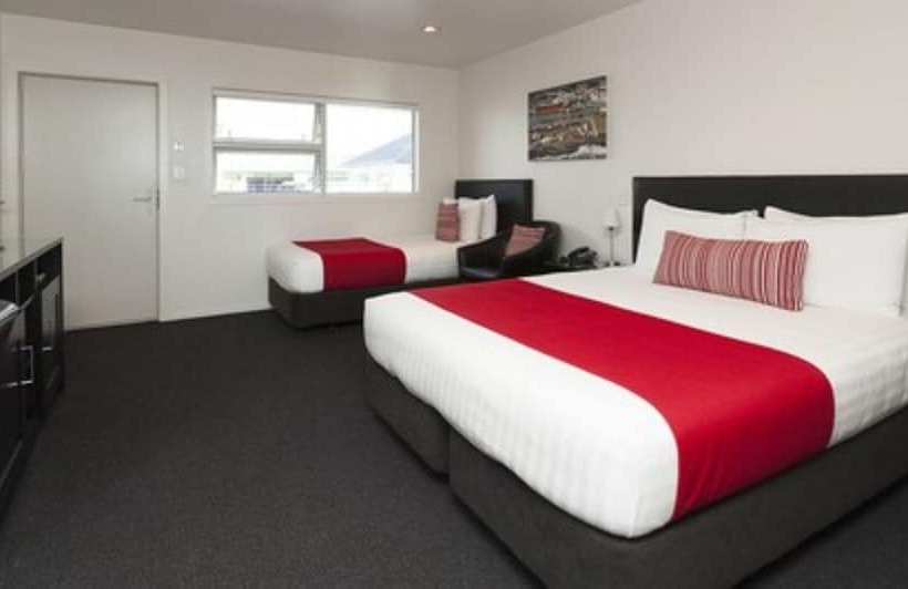 اتاق استاندارد, The Dawson Motel