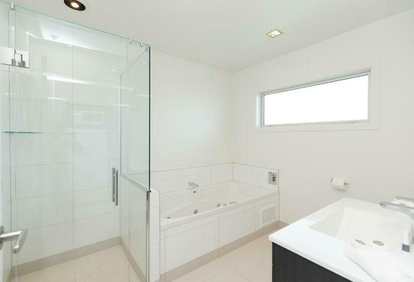 آپارتمان 2 خوابه, The Dawson Motel