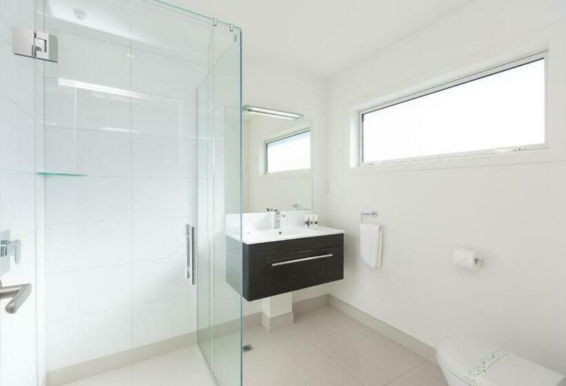 استودیوی استاندارد, The Dawson Motel