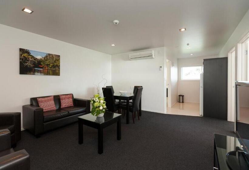 آپارتمان 2 خوابه, The Dawson Motel