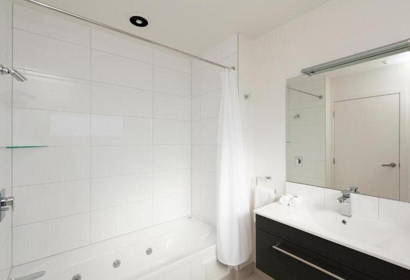 اتاق استاندارد, The Dawson Motel