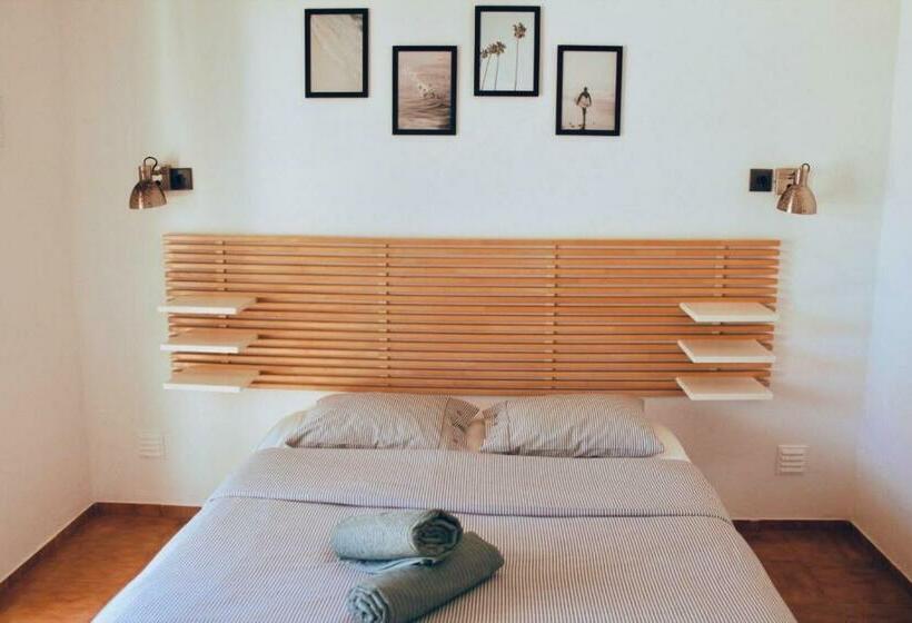 غرفة قياسية مزوَّدة بتراس, The Lighthouse Hostel