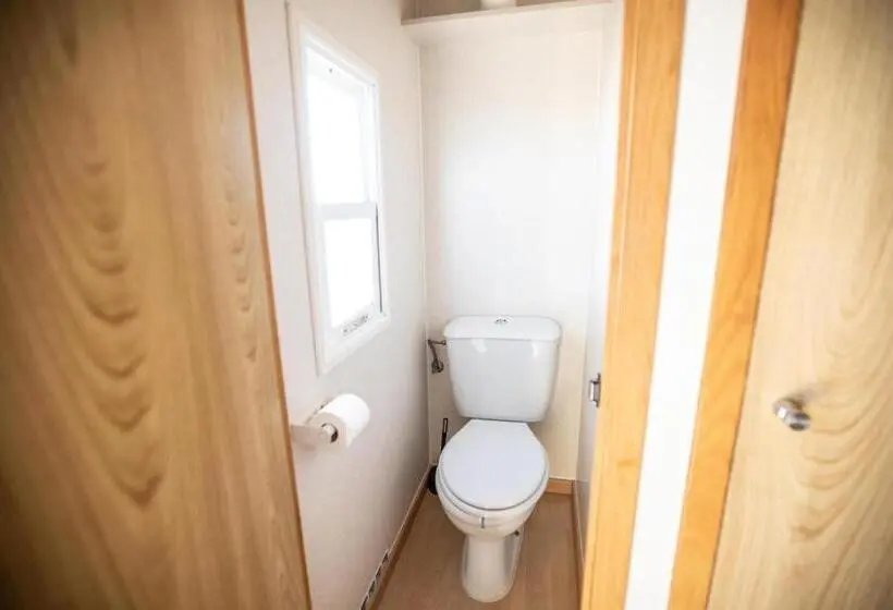 バンガローの２ベッドスタンダードルーム, The Lighthouse Hostel