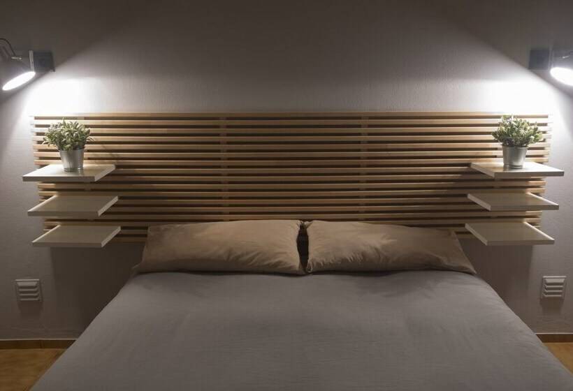 غرفة قياسية مزوَّدة بتراس, The Lighthouse Hostel