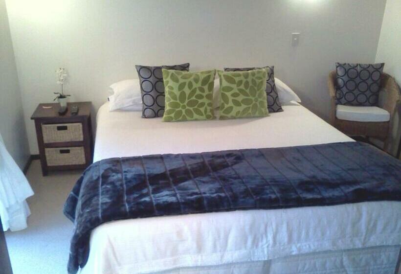 اتاق استاندارد, Waters Edge B&b